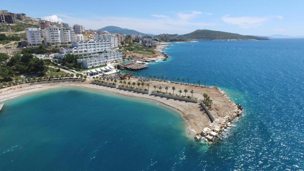 Belaire Luxury Apartment Sarandë 외부 사진